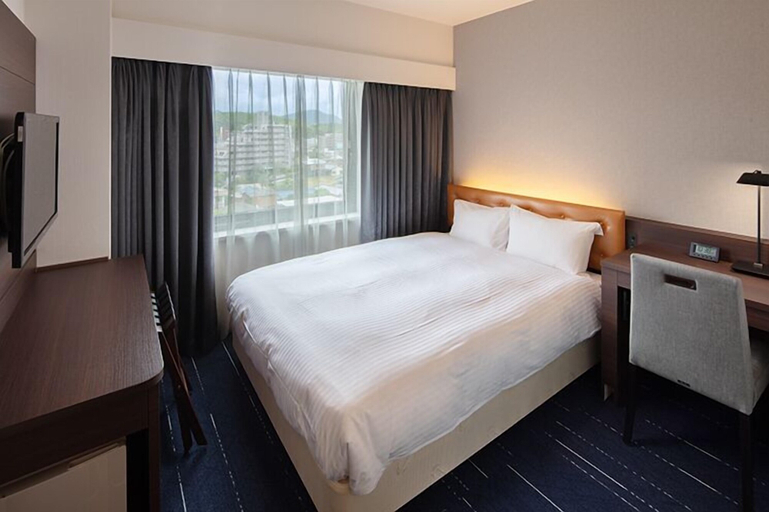 Bedroom 2, Shin Iizuka Station Hotel, Iizuka