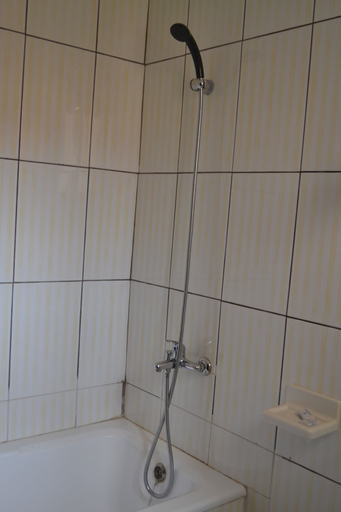 Bathroom 5, Meumi Residence, Mfoundi