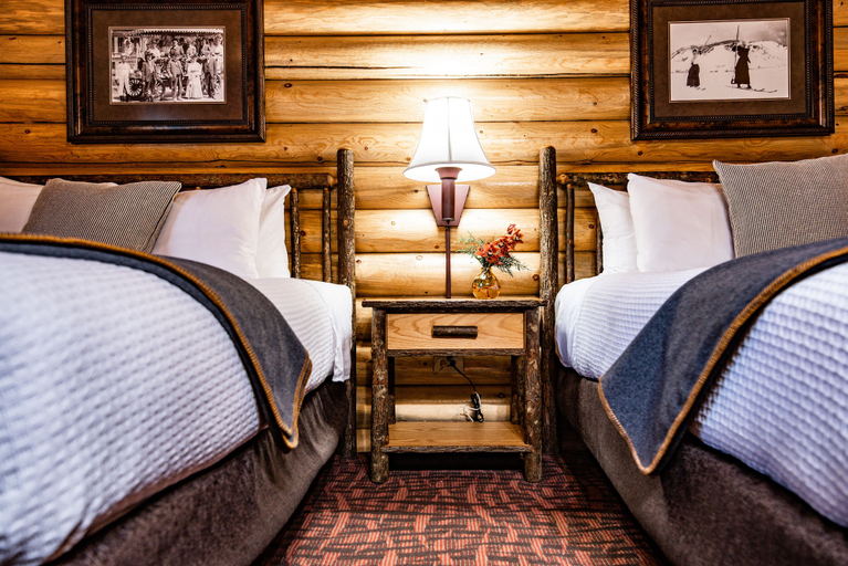 Bedroom 3, Elk Country Inn, Teton