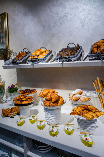 Food & Drinks 5, Art Deluxe Hotel, Tashkent City