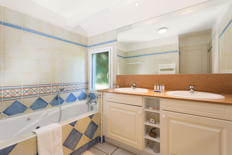 Bathroom 4, Villas La Clairière aux Chevreuils, Landes