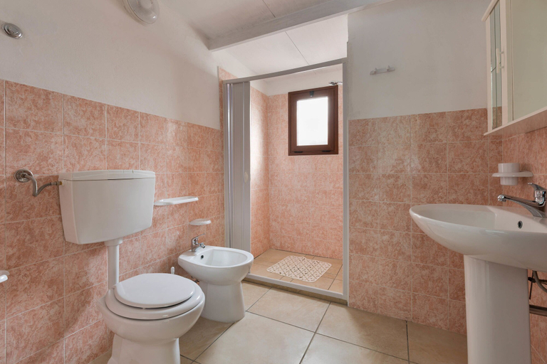 Bathroom 3, Villa Delle Rose, Lecce