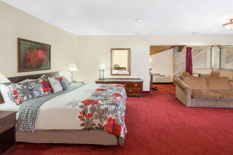 Bedroom 3, Days Inn by Wyndham Jackson, Jackson