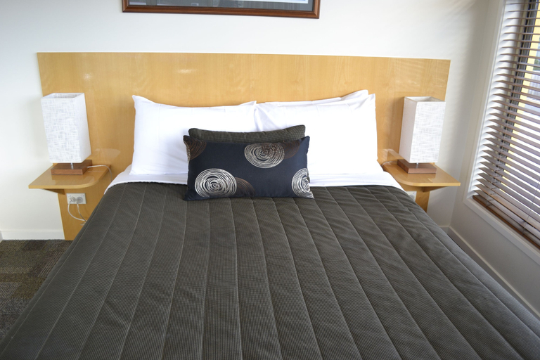 Bedroom 3, Loch Ard Motor Inn, Corangamite - South