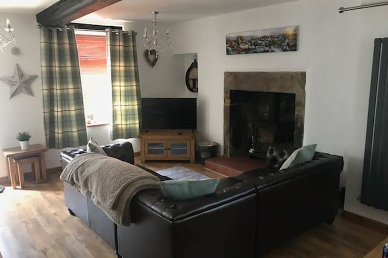 Bedroom 2, Old Hall Cottage, Derbyshire