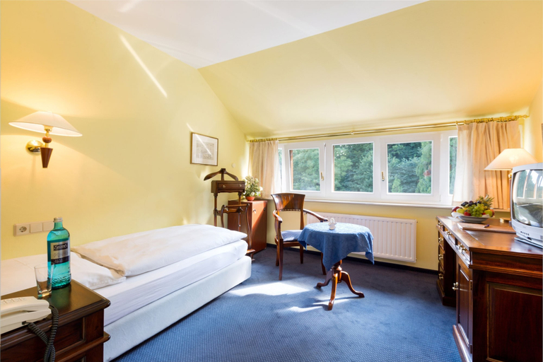 Bedroom 3, Schlosshotel Ralswiek, Vorpommern-Rügen