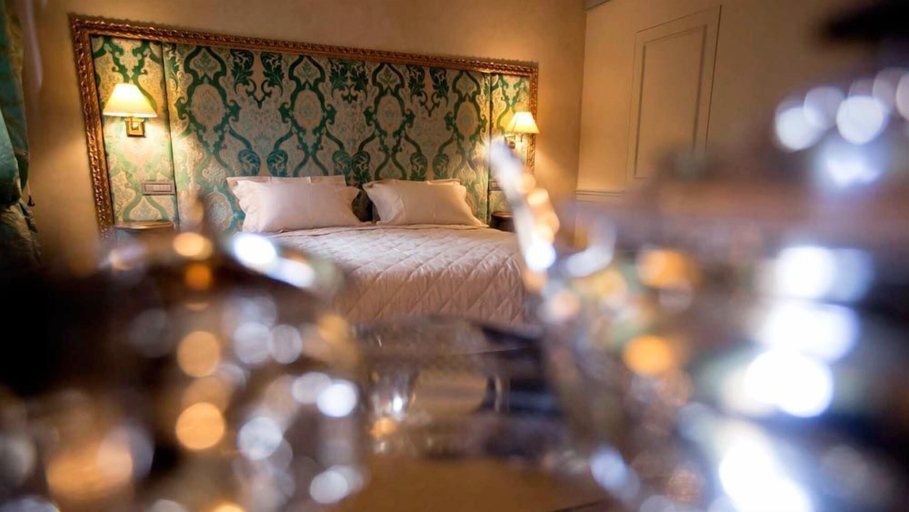 Bedroom 4, Palazzo Carletti, Siena