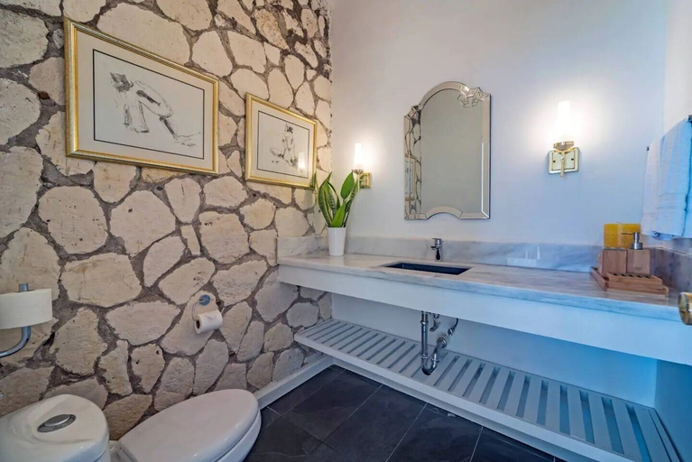 Bathroom 5, Hospitality Expert Eden