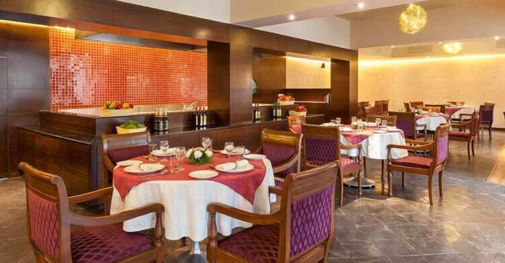 Food & Drinks 4, Hotel Hilltone, Sirohi