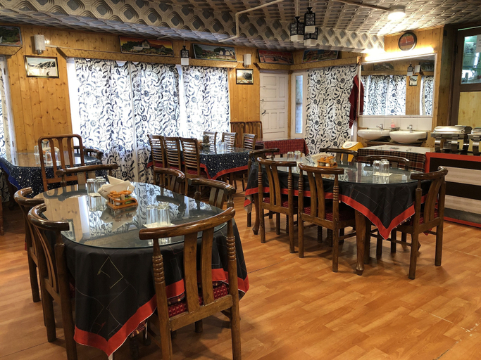 Food & Drinks 4, Hotel Glacier Heights, Ganderbal