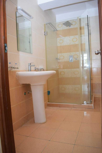 Bathroom, Blissful Beach Apartment, Kisauni