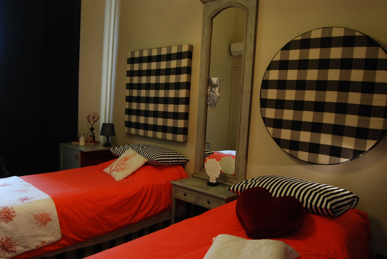Bedroom 3, Kemmare, Catania