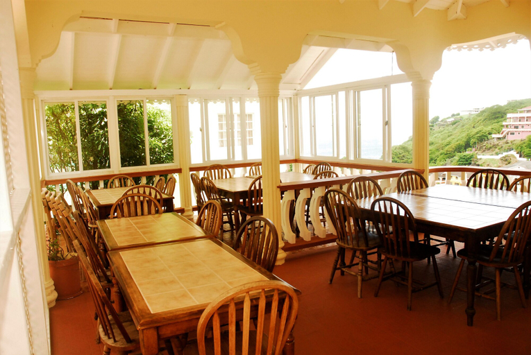 Food & Drinks, Rich View Hotel