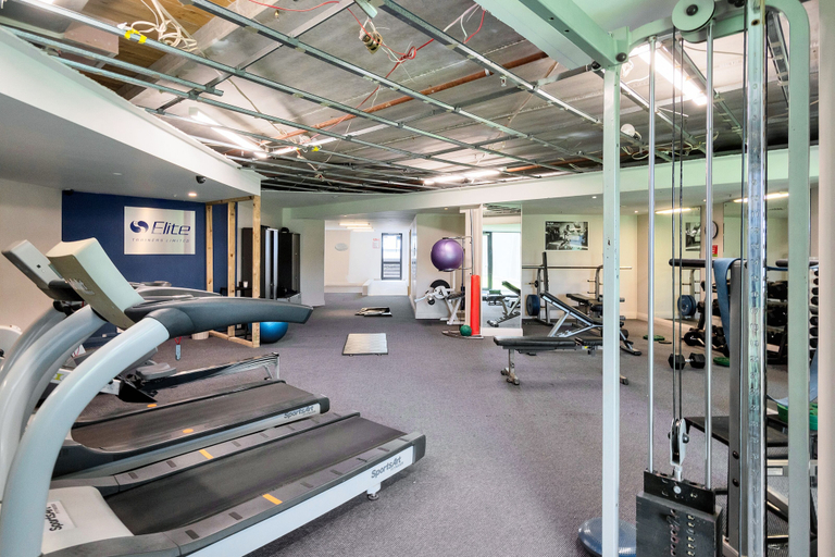 Others 5, Sea City Views Takapuna Studio w Carpark, Waitakere