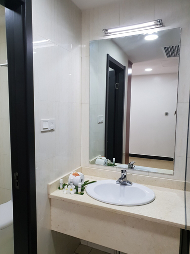 Bathroom 4, Nasau Resort & Villas, Ba
