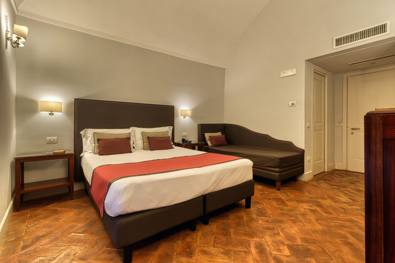 Bedroom 3, Decumani Hotel De Charme, Napoli