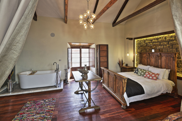 Bedroom 3, On Hotel Boutique, Oropeza