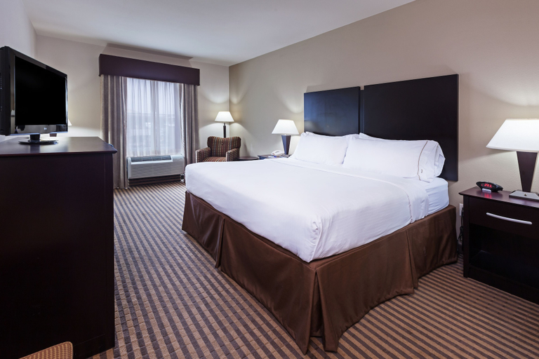 Bedroom 3, Holiday Inn Express Hotel & Suites Brady by IHG, McCulloch