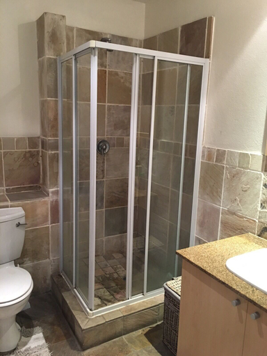 Bathroom, 77 Grayston Apartment, City of Johannesburg