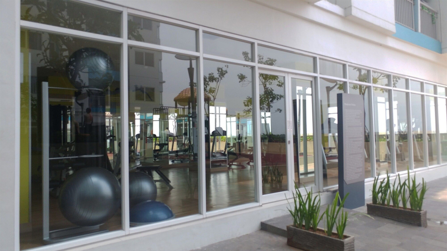 Exterior & Views, Pool View Studio Room Apartment The Nest Puri By Travelio, Tangerang