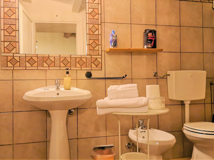 Bathroom 5, B&B Il giardino dei sospiri, Ragusa