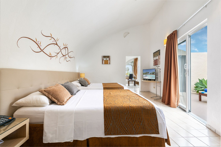 Bedroom 3, Hotel LIVVO Risco del Gato Suites, Las Palmas
