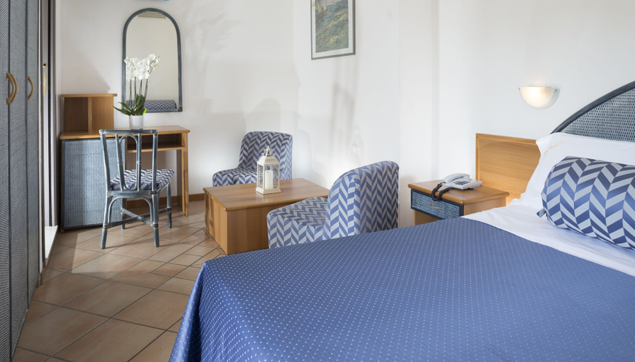 Bedroom 4, Hotel Vanni, Rimini
