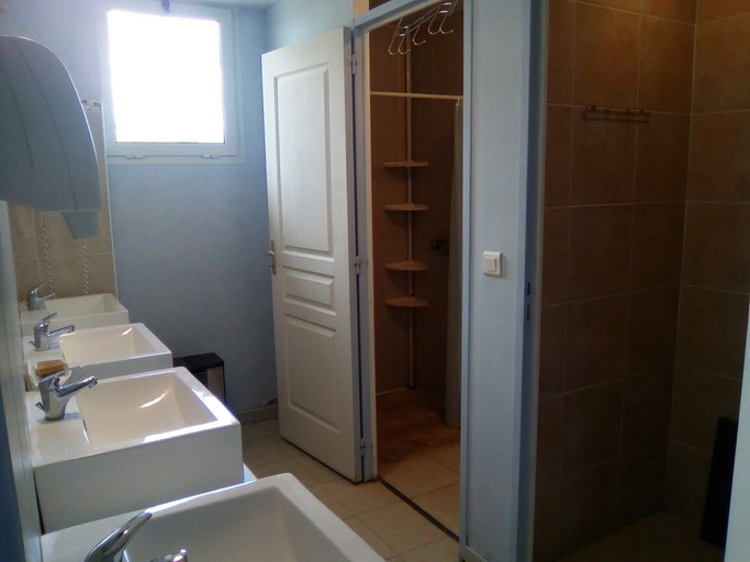 Bathroom 4, LES TRUFFIERS Cabane, Alpes-de-Haute-Provence