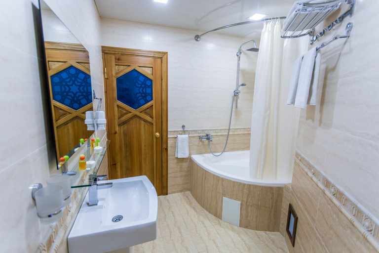Bathroom 3, Kukaldosh Boutique Hotel, Buxoro