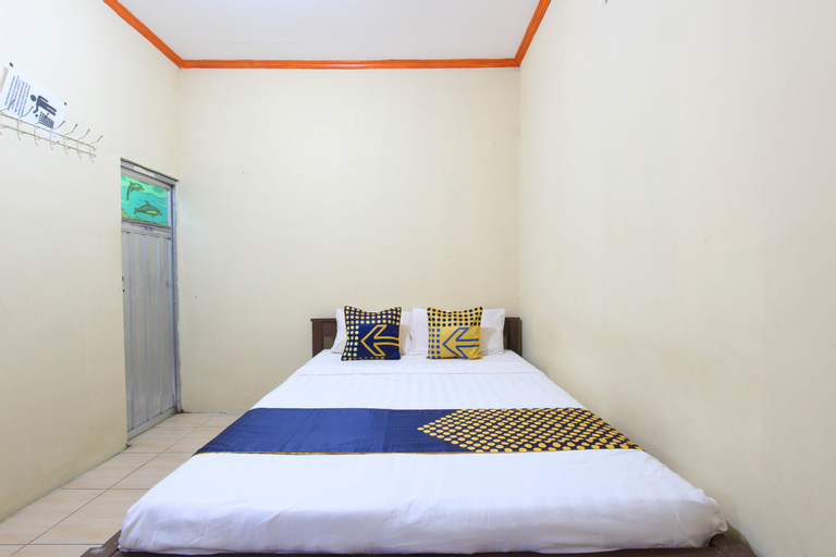 Bedroom 4, SPOT ON 92231 Penginapan Tanjung Alang Syariah, Makassar