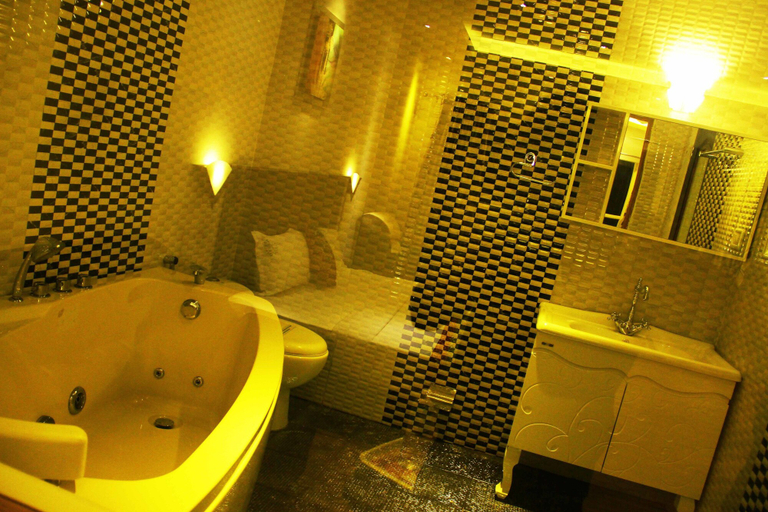 Bathroom 4, Green Trees Munnar, Idukki