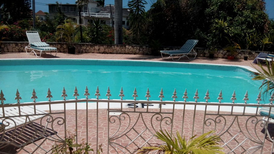 Sport & Beauty 5, Holiday House at Villa Montego