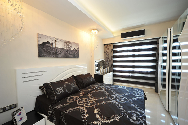 Bedroom 2, Azura Complex, Alanya
