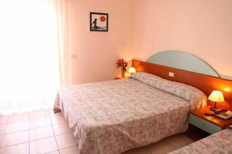 Bedroom 2, Aloha Park Hotel, Campobasso