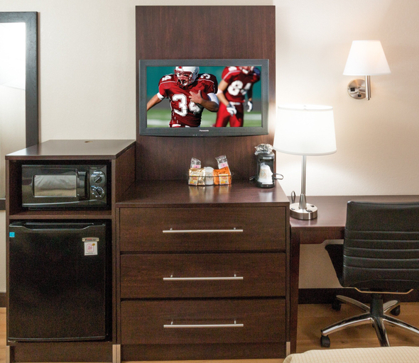 Others 5, Red Roof Inn PLUS+ Boston - Framingham, Middlesex