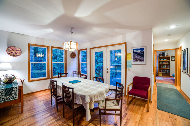 Others 4, 51SL - Ping Pong - Fireplace - D/W - W/D - Sleeps 8, Whatcom