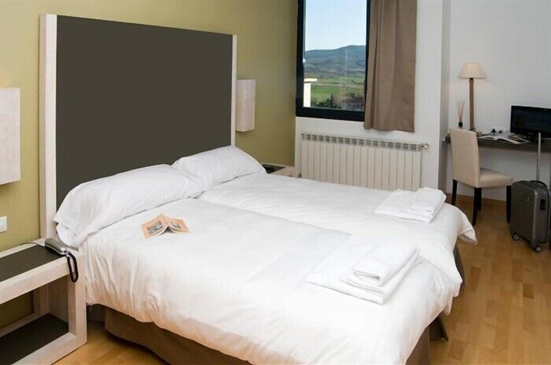 Bedroom 3, Hospedium Hotel Convento Santa Ana, Guadalajara