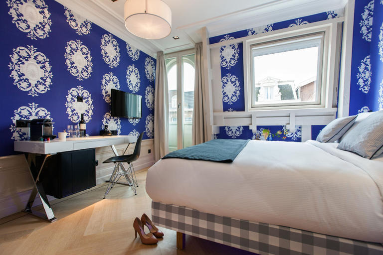 Bedroom 5, The Amsterdam Canal Hotel, Amsterdam