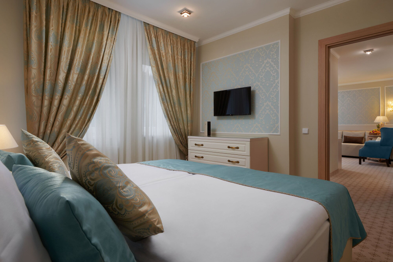 Bedroom 2, Honour and Grace Hotel, Karlovy Vary