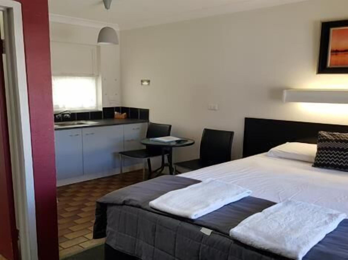 Bedroom 3, Motel Lodge, Rockhampton