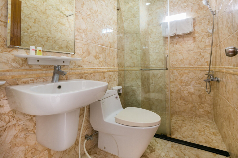 Bathroom 3, OYO 397 Thanh Dat, Binh Tan