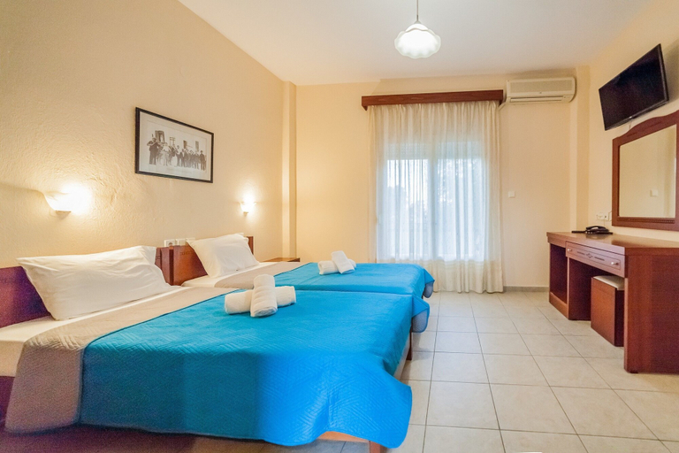 Bedroom 4, Sintrivanis Beach Resort, Central Macedonia
