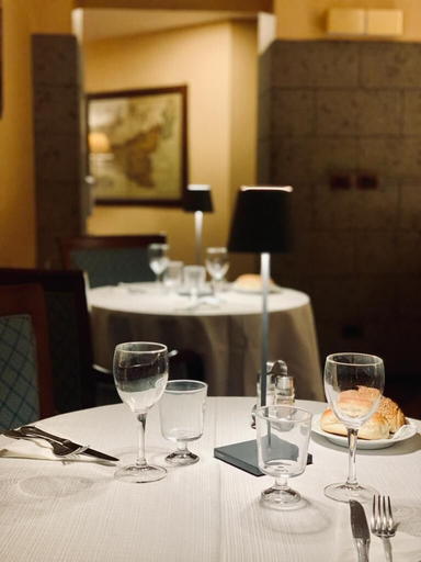 Food & Drinks 5, Massimo Plaza, Palermo