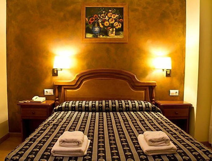 Bedroom 4, Hotel Clemente, Huesca