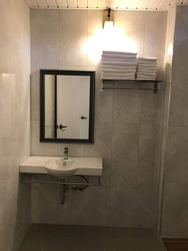 Bathroom 4, Khaoyai Fantasy Resort, Pak Chong