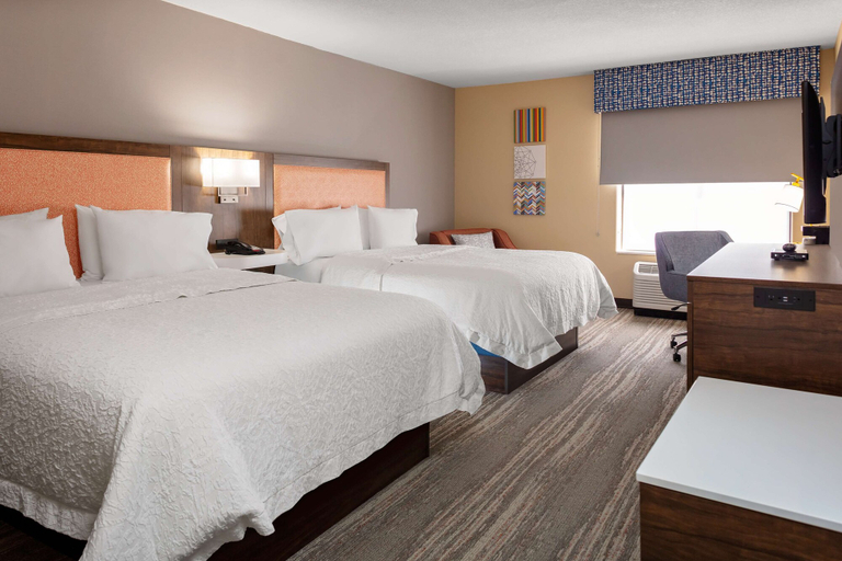 Bedroom 3, Hampton Inn Castle Rock, Douglas