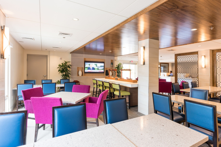 Food & Drinks 4, Holiday Inn Express Charleston by IHG, Charleston
