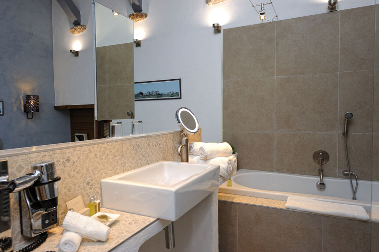 Bathroom 5, Lodge De Charme A Cheda, Corse-du-Sud