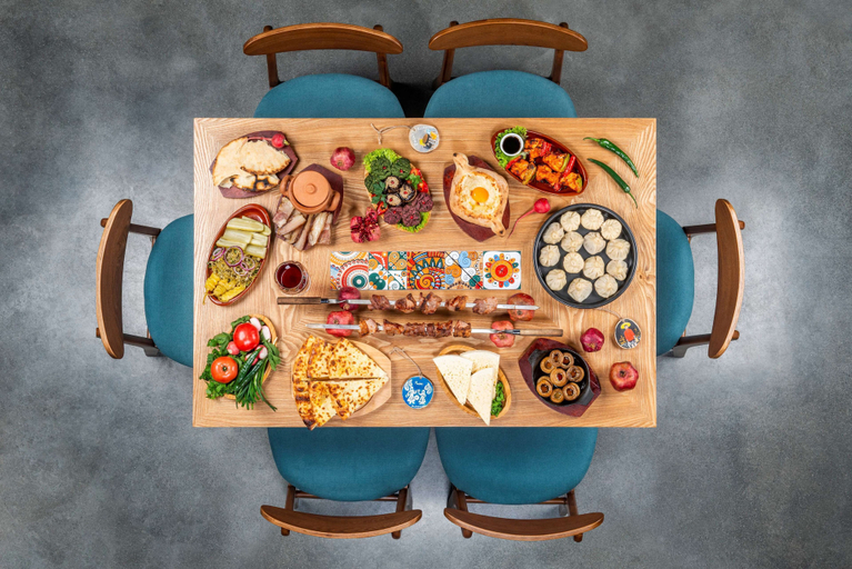Food & Drinks
