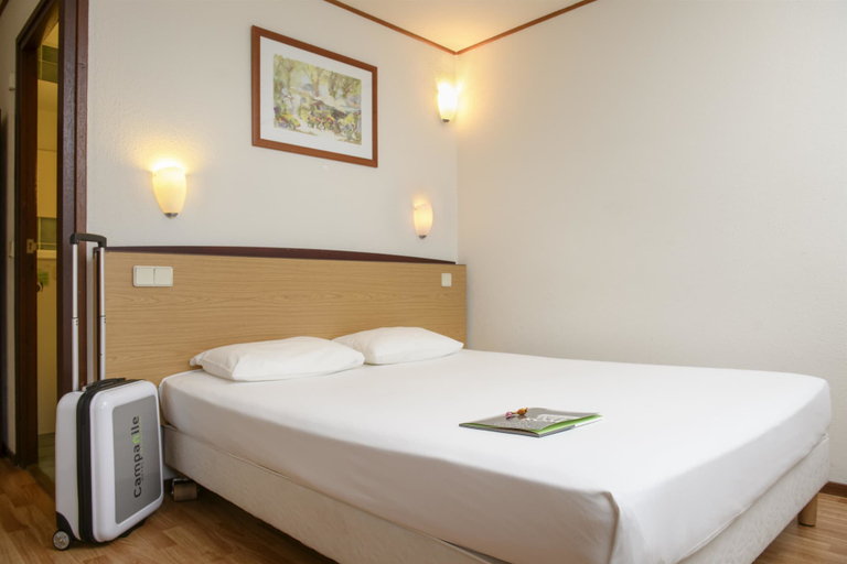 Bedroom 2, Campanile Hotel And Restaurant Gorinchem, Gorinchem